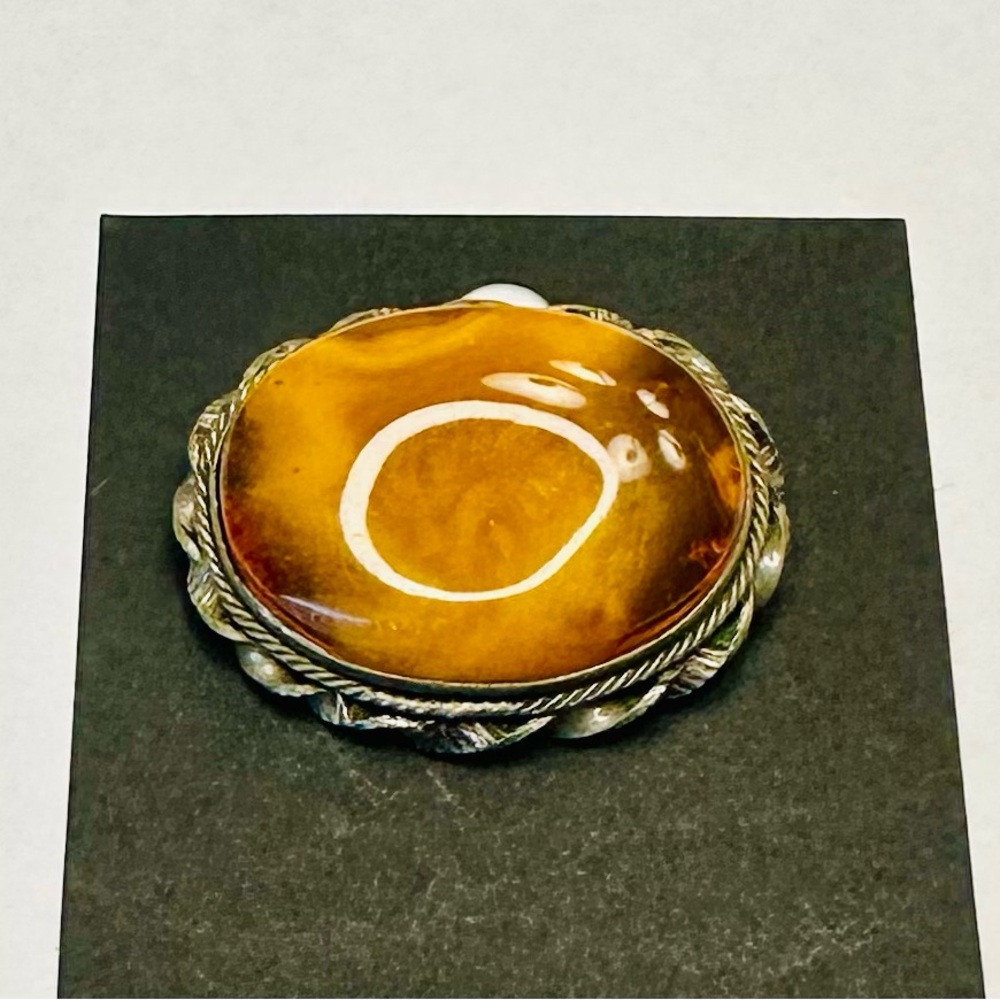 Antique Butterscotch Egg Yolk Amber Brooch
